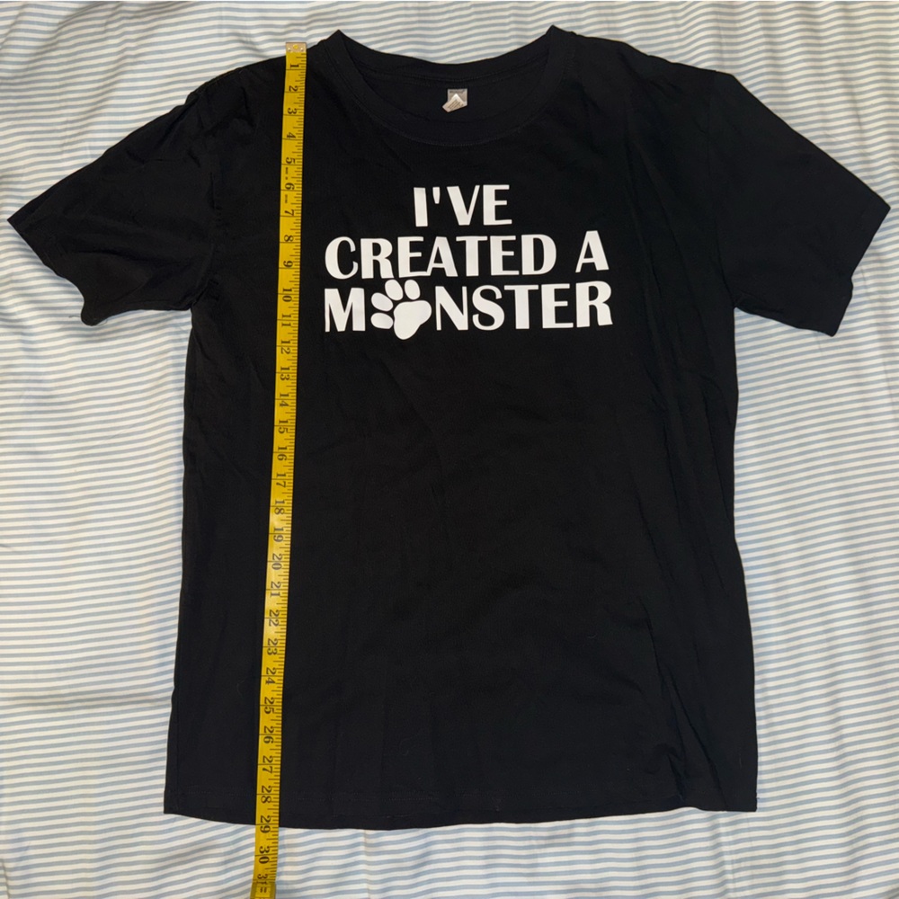 Black Dog Mom T-shirt